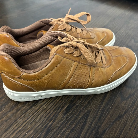 Perry Ellis Tan Leather Men's Sneakers - Picture 2 of 8